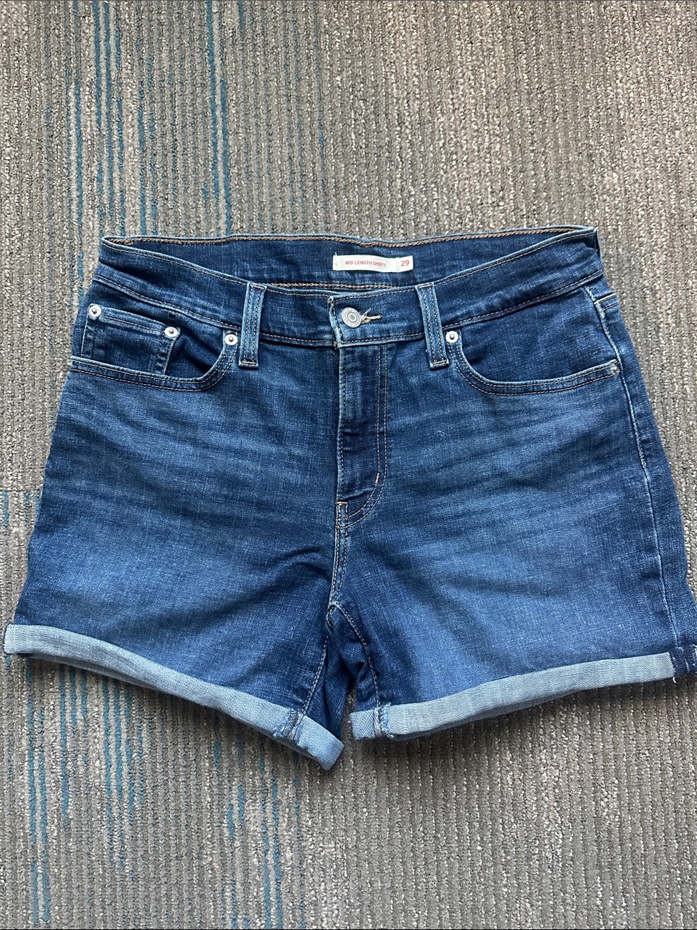 Levi's Dark Blue Mid Length Jean Shorts sz 29